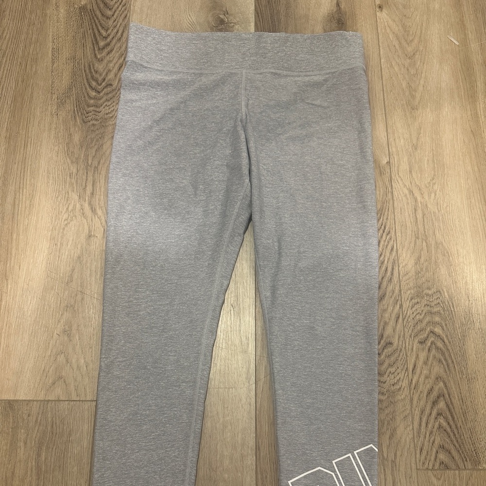 PINK women leggings size large
